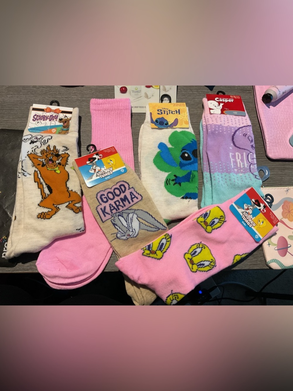 24 pc. Teen/Pre-teen Beauty BUNDLE - MSRP: $200+ - Picture 2 of 10